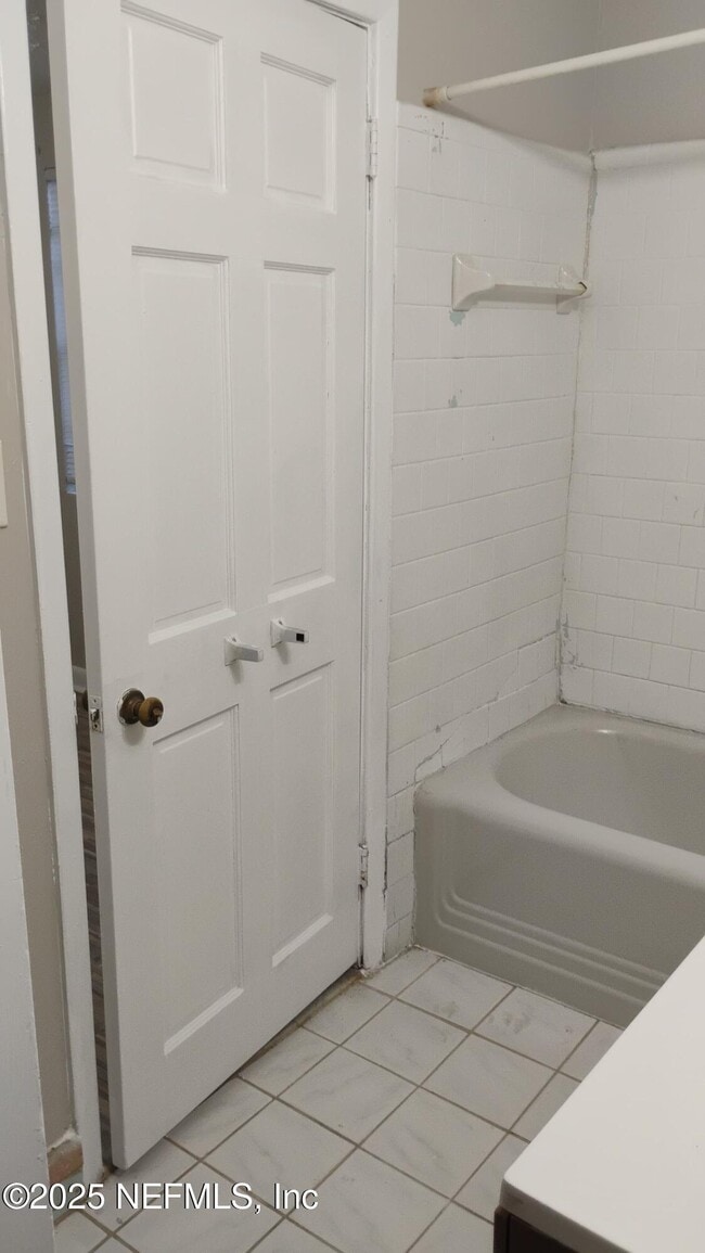 Photo - 1599 W 30th St