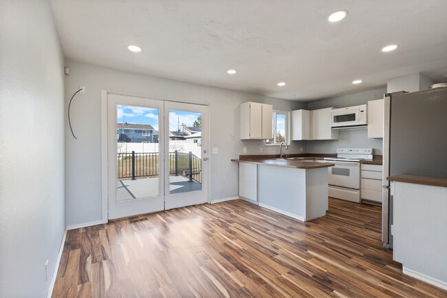 Photo - 5436 S 5930 W