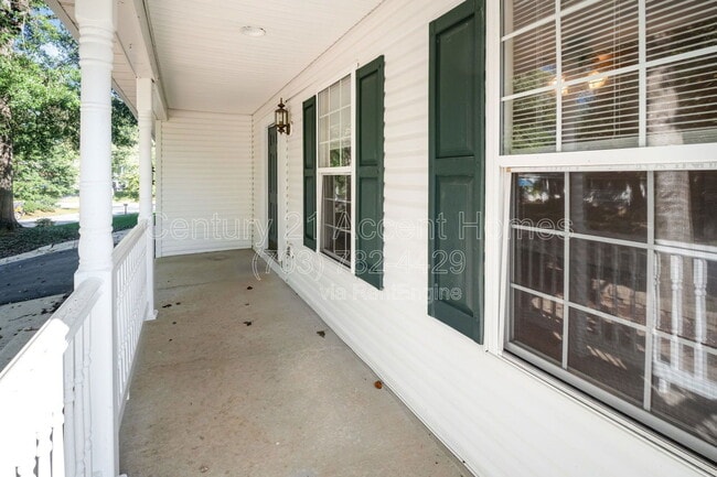 Photo - 16 Twin Lake Ct