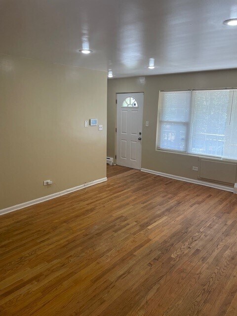 Photo - 4801 N Ridgeway Ave