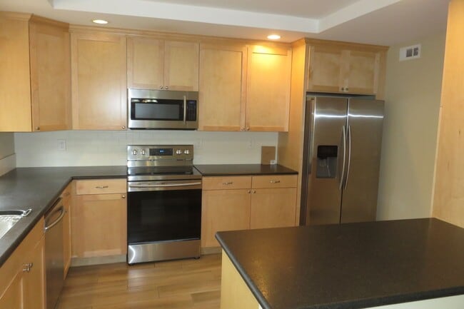 Photo - Townhome for Rent — La Jolla Village, South Point Community