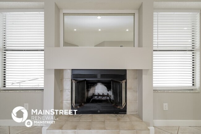 Photo - 1851 Calmar St NW