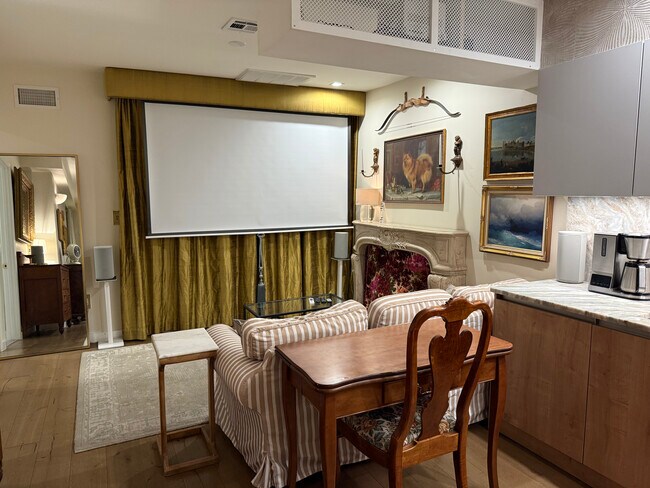 Photo - 44 Box St Unit 2D