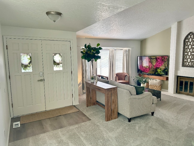 Photo - 10835 SW Summer Lake Dr