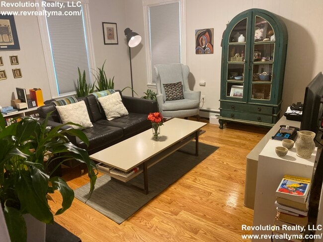 Photo - 27 Pinckney St