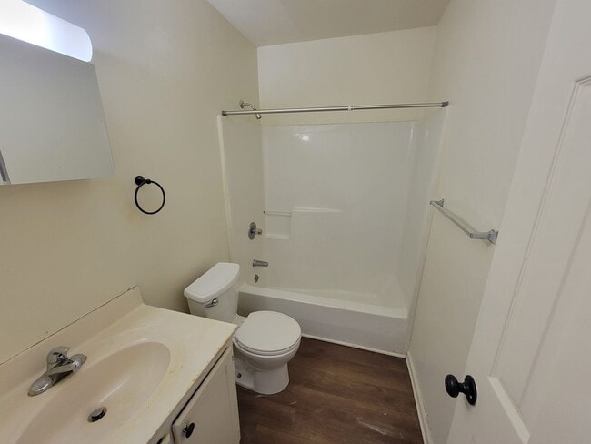 Photo - 3410 Calument Place Unidad Apt A