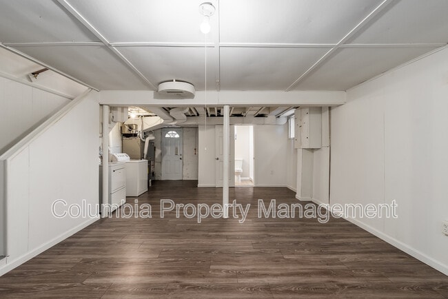 Photo - 5053 11th St NE