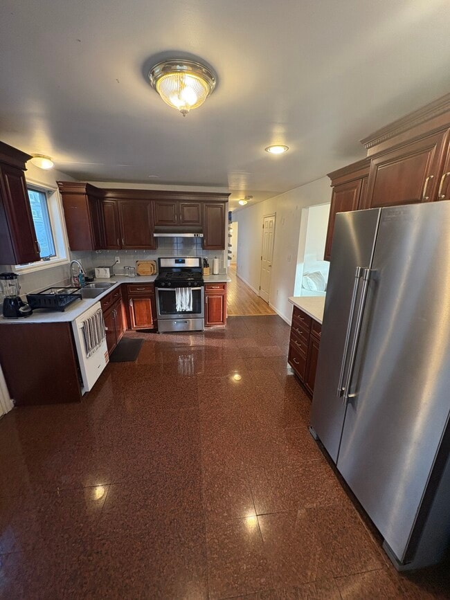 Building Photo - 309 Beacon St Unit 1