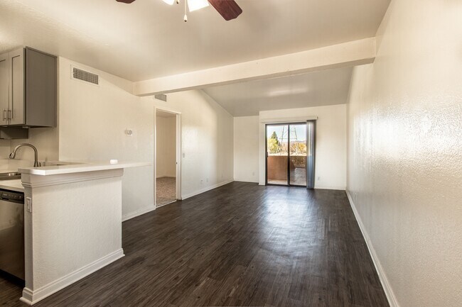 The Lodge at Porter Ranch Apartments