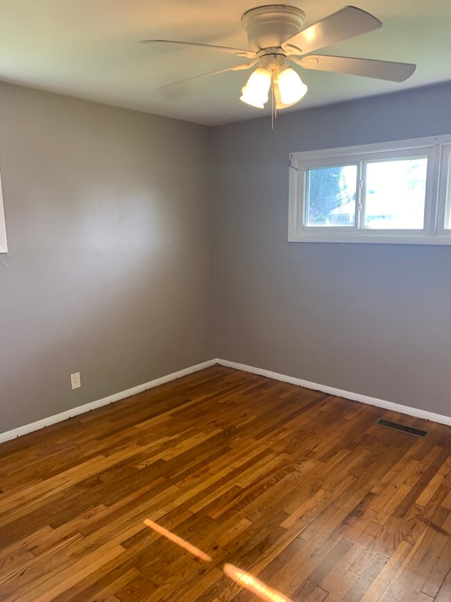 Photo - 3000 Shoreham Ln