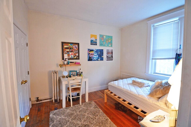 Photo - 318 Saint Paul St Unit 5