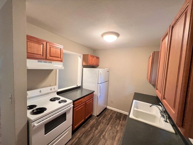 Photo - Great Location! Leasing for 26/27 school year!