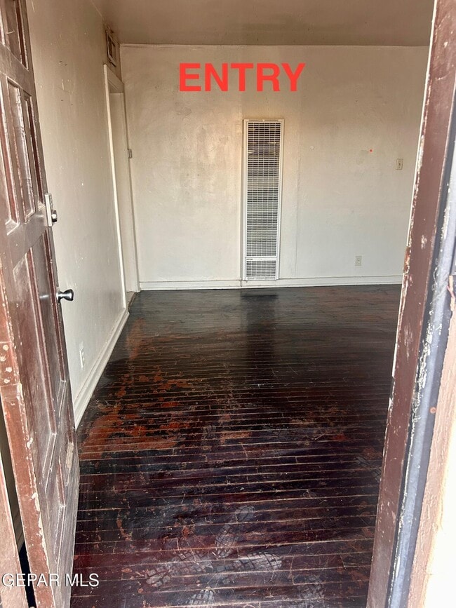 Photo - 7790 Franklin Dr