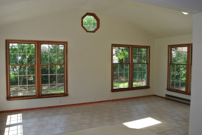 Photo - 1707 Sommerell Ave