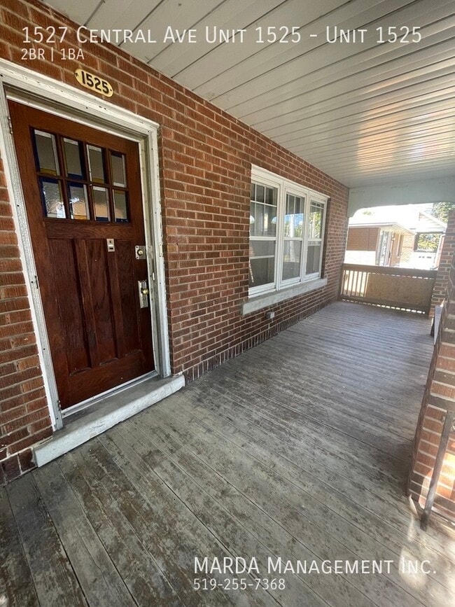 Photo - SPACIOUS 2BEDROOM/1BATH MAIN FLOOR UNIT + UTILITIES Unit 1525