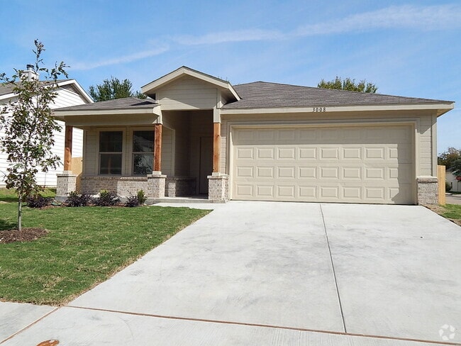 Building Photo - Beautiful 5 Bedroom in Encino Hills-minute... Rental