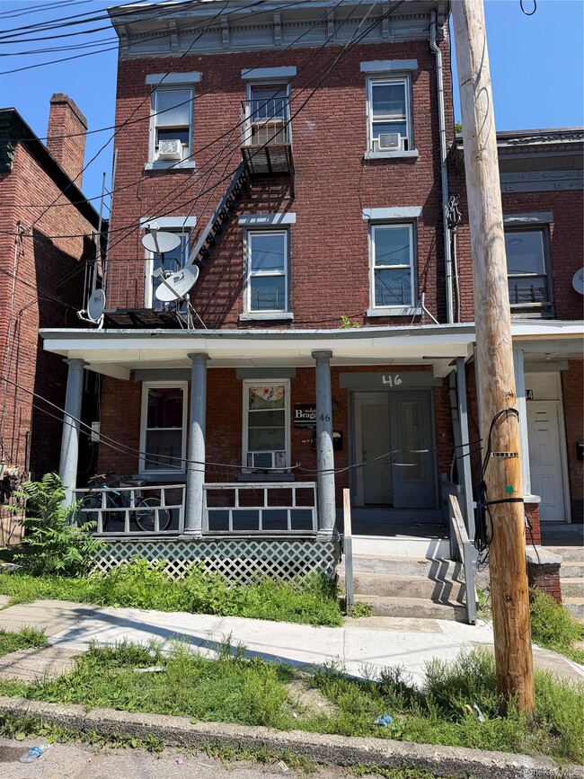 Building Photo - 46 Benkard Ave Unit 2