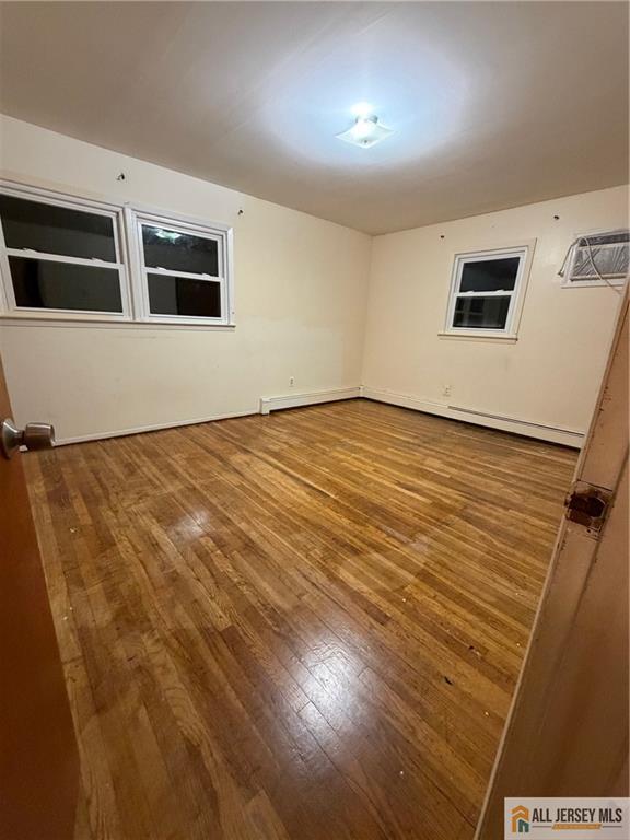 Photo - 291 Wood Ave