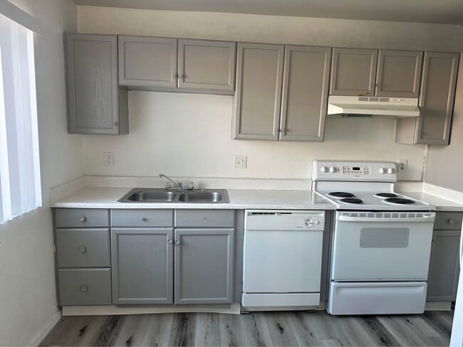 Photo - Tamarak Gardens Apartments