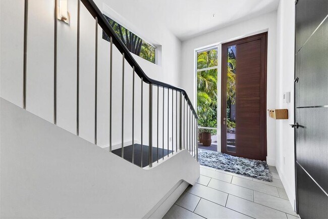 Photo - 241 Cosmopolitan Ct