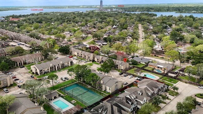 Building Photo - 3300 Pebblebrook Dr Unit 111