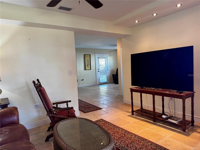 Photo - 2559 Arlington St