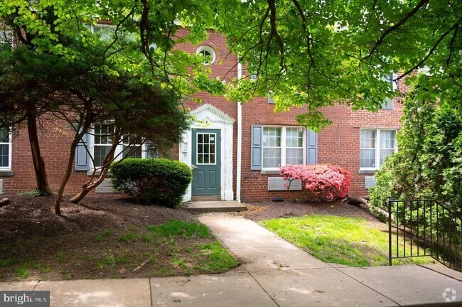 Building Photo - 8 Auburn Ct Rental
