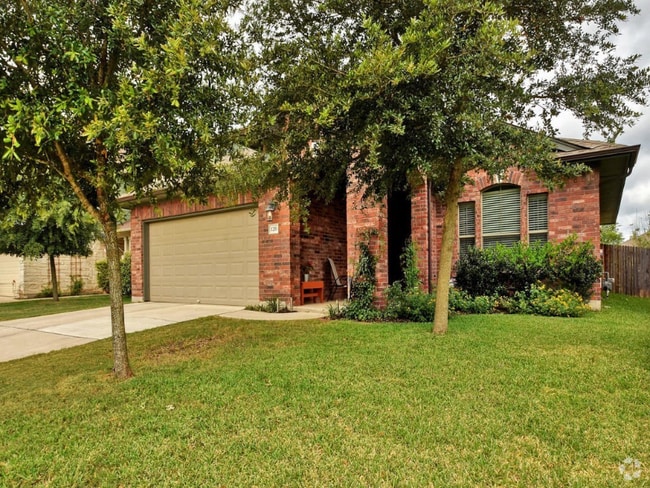 Building Photo - 126 Split Rail Dr Rental