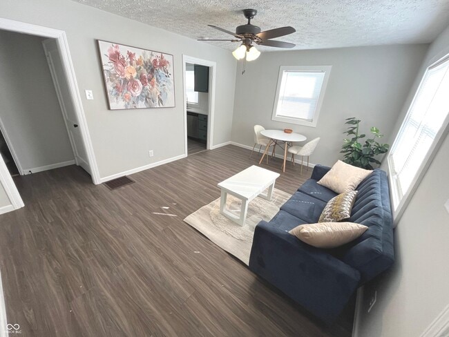 Photo - 1854 E Legrande Ave