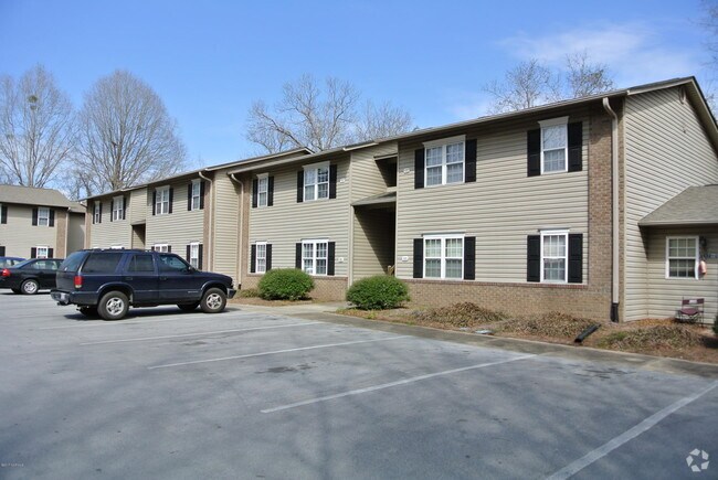 Building Photo - 3502 Wind Hill Ct Unit 93 Rental