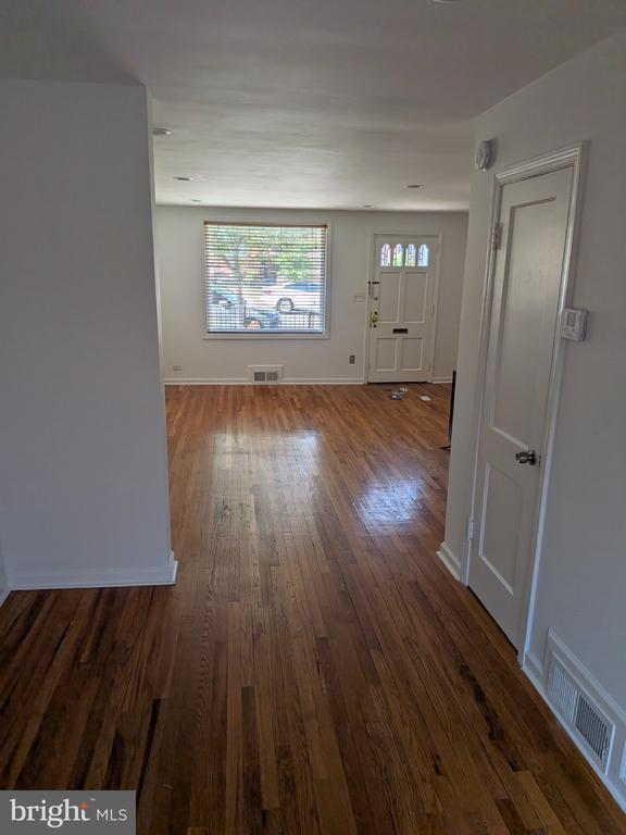 Photo - 1249 Farragut Pl NE