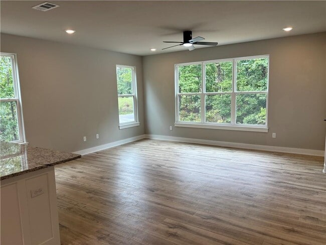7 Prestwick Ln