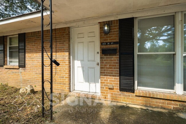 Photo - 3916 39th St N