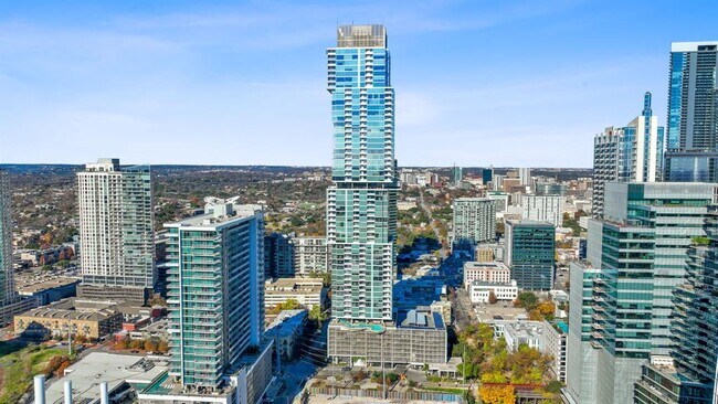 Building Photo - 301 West Ave Unit 5006