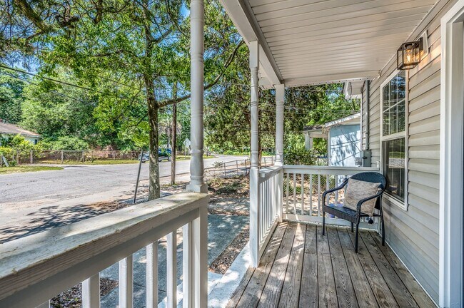 2512 Bennett Yard Rd Unit B