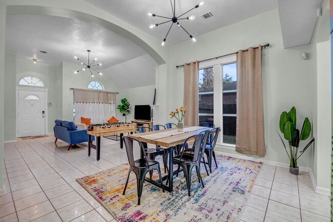 Photo - 8222 Viny Ridge Dr