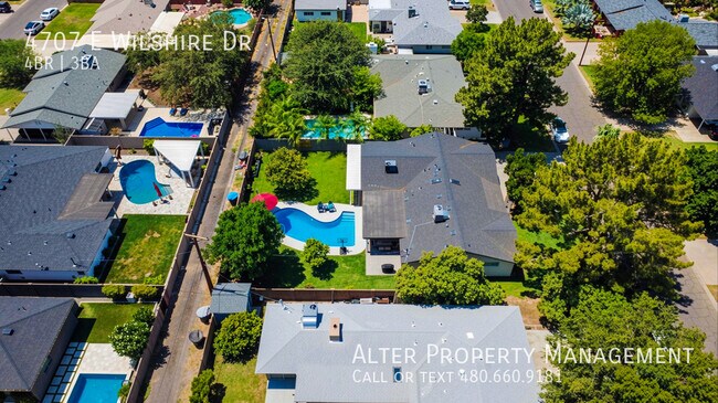 Building Photo - 4707 E Wilshire Dr
