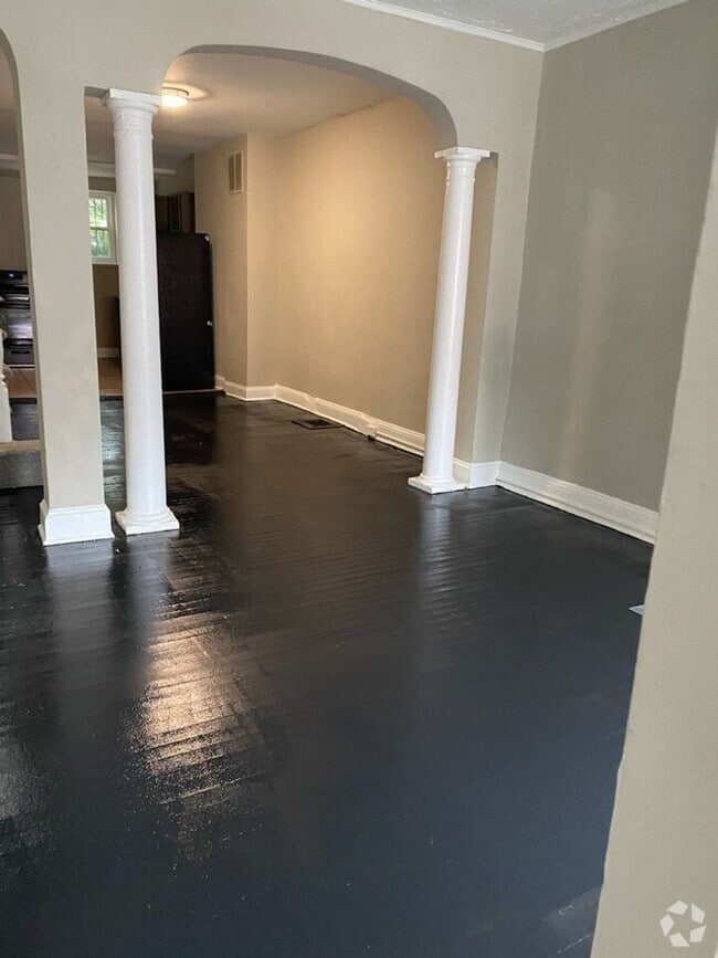 Building Photo - 2425 Druid Hill Ave Rental