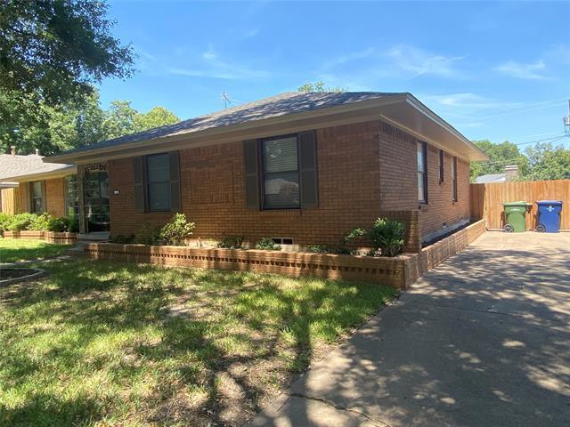 Photo - 1806 Robin Ln