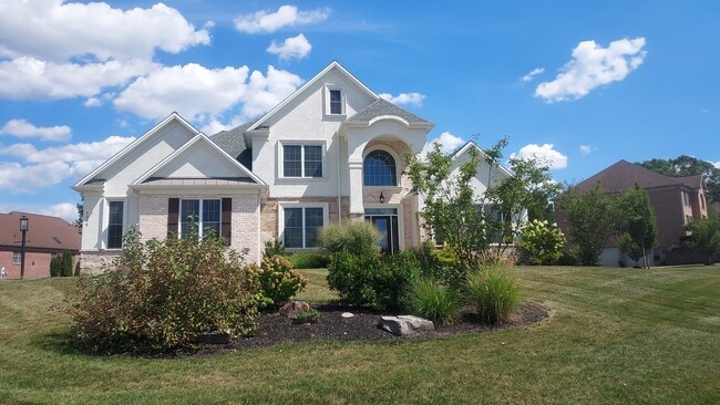 Photo - 1295 Needham Cir E