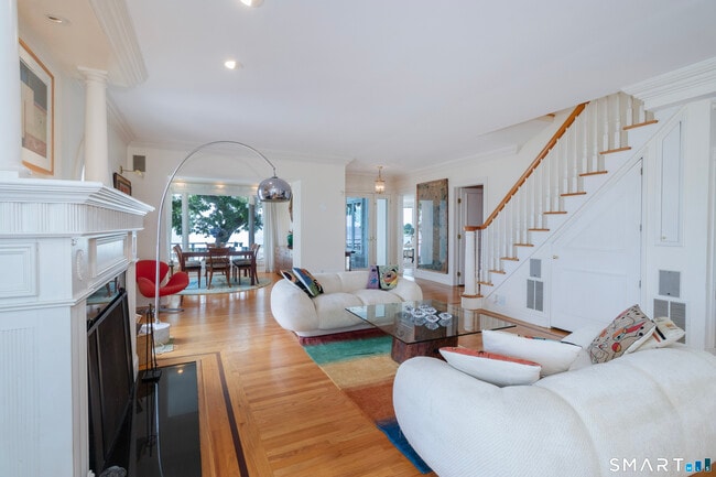 Photo - 18 Rockland Park