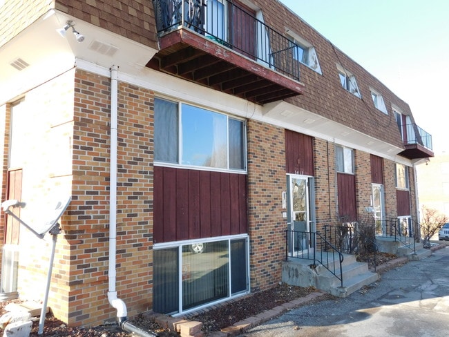 Fleetwood Apartments