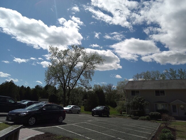 Photo - 74 Washington Rd Unit APT 16