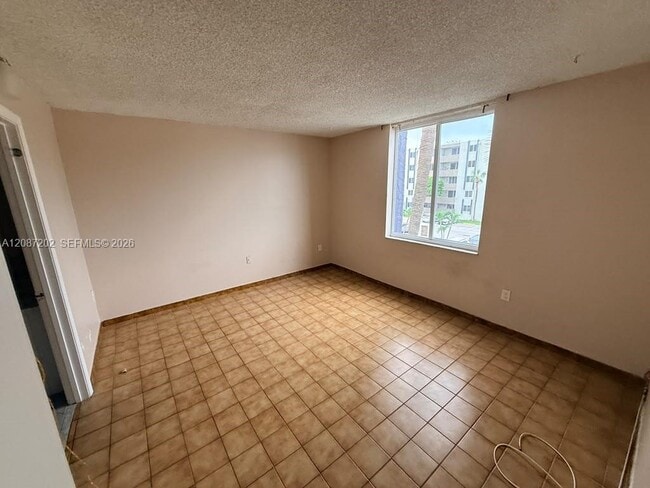 10000 NW 80th Ct Unit 2361