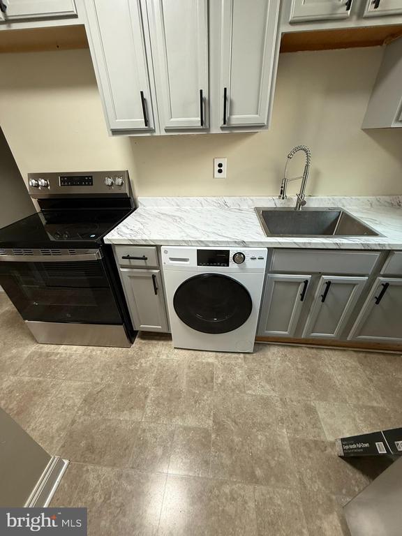 Photo - 1044 South St Unit 2