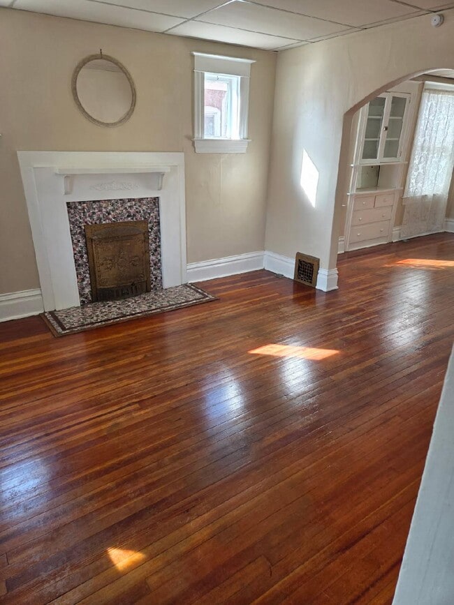 Photo - 1043 S Pennsylvania St