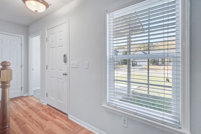 Photo - 1547 Clark Sound Cir