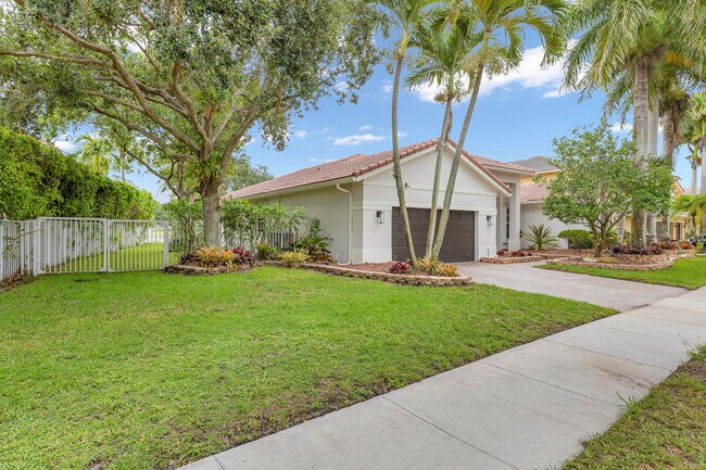Photo - 950 Marina Dr