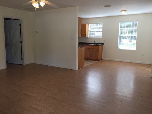 Photo - 1102 NE 16th Ave