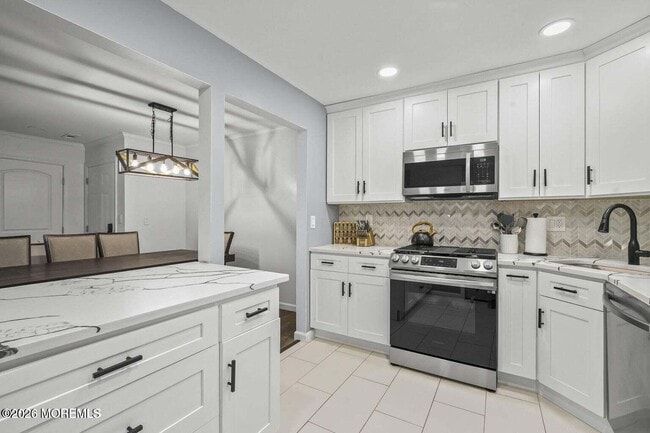 701 Zlotkin Cir Unit 2
